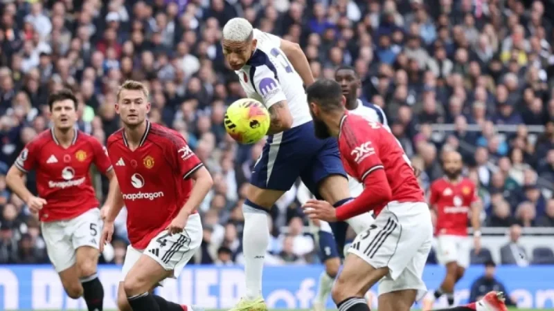 Premier League Preview: Manchester United Clash with Tottenham Hotspur