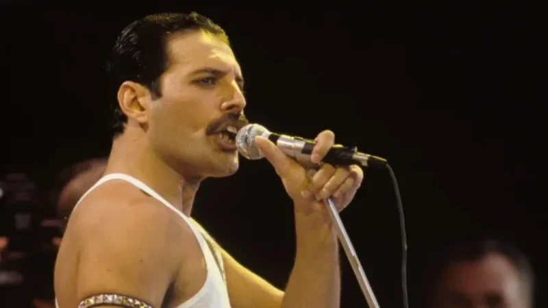 Queen’s Legendary Rock Set: Overcoming Ruts, Temptation, and Poverty