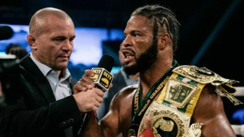 Ex-Champ Analyzes Lorenzo Hunt vs. David Mundell at BKFC KnuckleMania VI