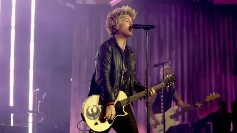 Green Day Urges ICE Agents to Resign at Pre-Super Bowl Concert
