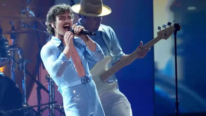 Benson Boone Announces Unexpected Super Bowl Performance