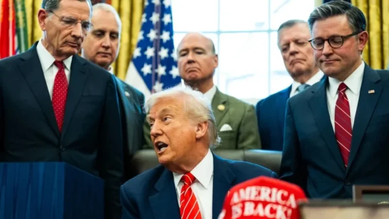 Uncertainty Surrounds Trump’s Midterm Plans, Leaving Republicans Guessing