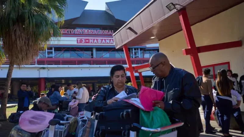Canada’s Airlines Reduce Cuba Flights Amid Havana’s Jet Fuel Shortage Warning