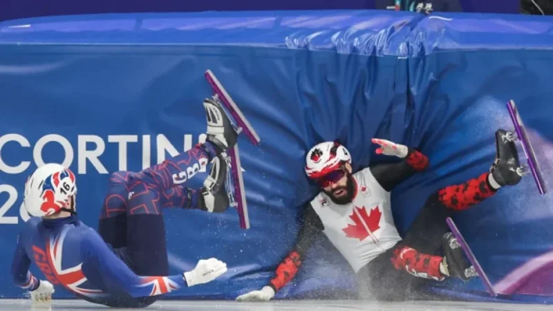 Steven Dubois Falls, Exits 1000m Short Track Speed Skating Qualifiers