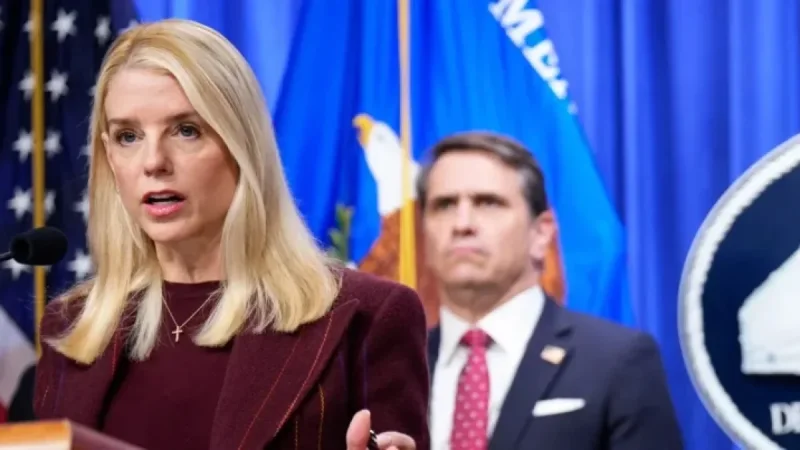 Congress to Question Bondi on Blanche’s Private Meeting with Maxwell