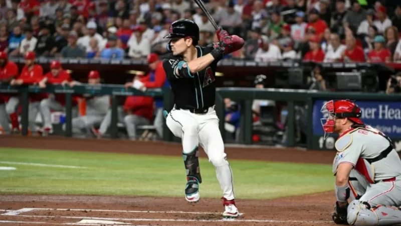 D-Backs’ Carroll and O’s Holliday Undergo Surgery for Hand Fractures