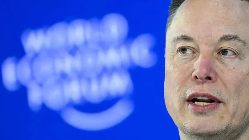 Elon Musk Shifts Focus to Moon as Co-Founders Exit, IPO Nears