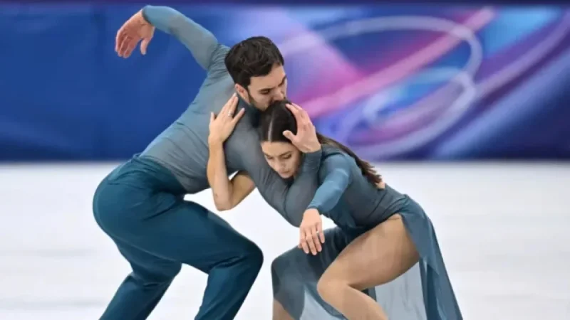 Live: Guillaume Cizeron and Laurence Fournier Beaudry Close Ice Dance Event at 2026 Olympics
