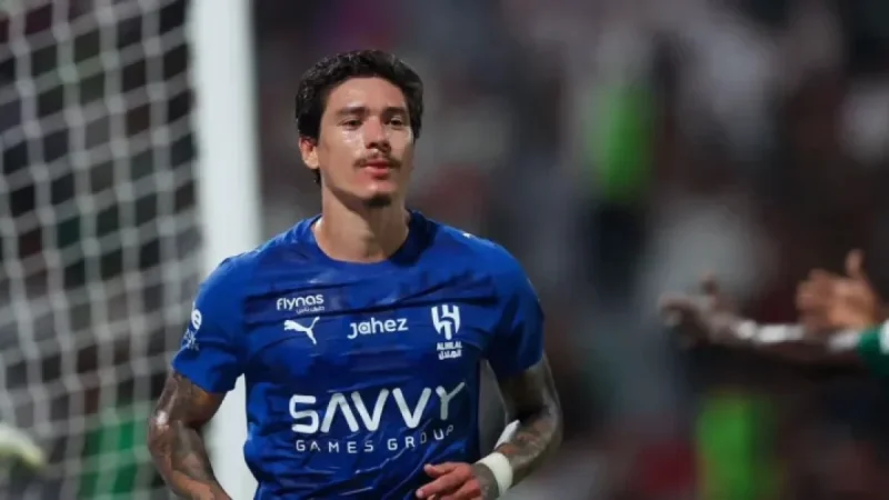 Darwin Nunez Faces Saudi Challenge Amid Karim Benzema’s Decision