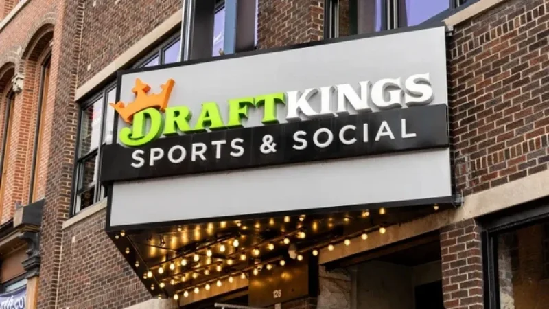 DraftKings Stock Falls on Weak Revenue Forecast (DKNG: NASDAQ)