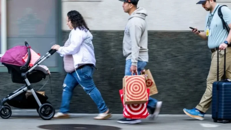 “E-Shaped Economy: BofA Data Reveals Consumer Class Divide”