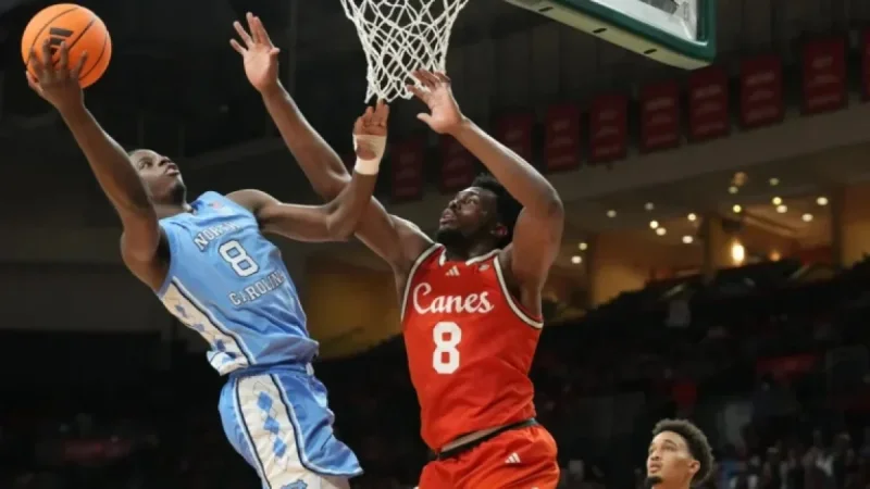 UNC Basketball Star Caleb Wilson Sprains Wrist in Miami Game