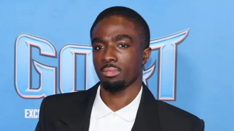 Caleb McLaughlin Discusses Conformity Controversy in Stranger Things