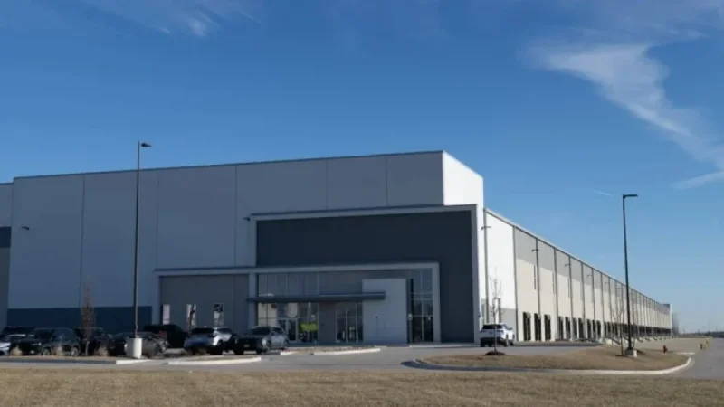 Kansas City Developers Stop Warehouse Sale for ICE Detention Center Amid Pressure