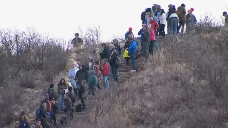 “Thousands Flock to Denver for ‘Survivor’ Finale Idol Hunt”
