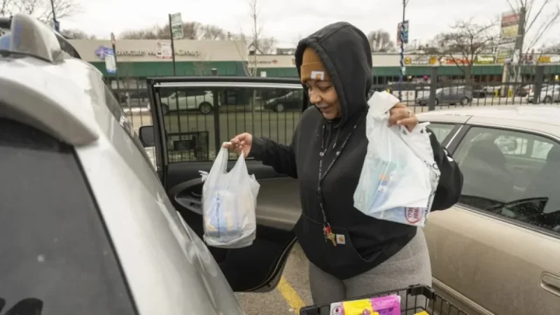 Chicago Grocery Prices Surge Over 10% Despite Trump’s Promises