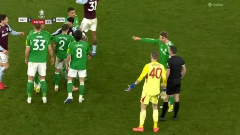 Marco Bizot Receives Unusual Red Card 40 Meters from Goal