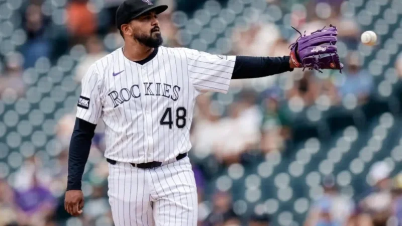 Padres Sign Germán Márquez to One-Year Contract