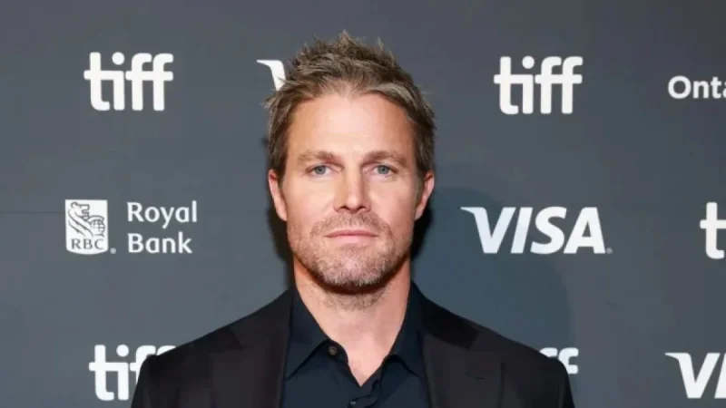Stephen Amell Stars in Fox’s Lifeguard Drama Reboot