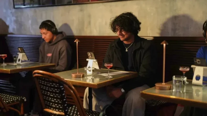 AI Daters Plan Big Valentine’s Day Celebrations with Virtual Partners