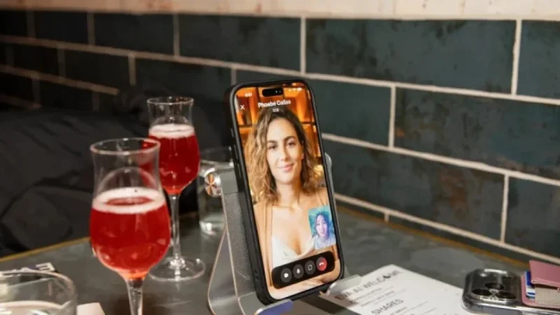 AI Valentine’s Surprises: Uncanny Experiences Revealed