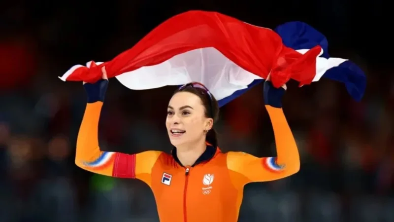 Kok Claims Olympic Gold in 500m; Leerdam Takes Silver