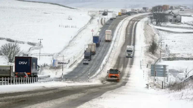 Snow and Ice Warning Issued with Flood Risks for Over 70 Areas