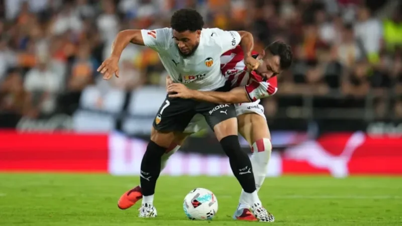Valencia Struggles with Thin Squad as Danjuma Sidelined for Weeks