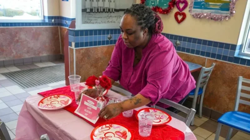 White Castle Revamps Restaurants for Memorable Valentine’s Day Dinners