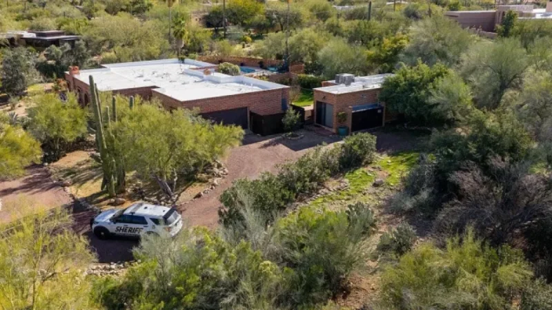 FBI Links Glove with DNA to Suspect in Nancy Guthrie Case