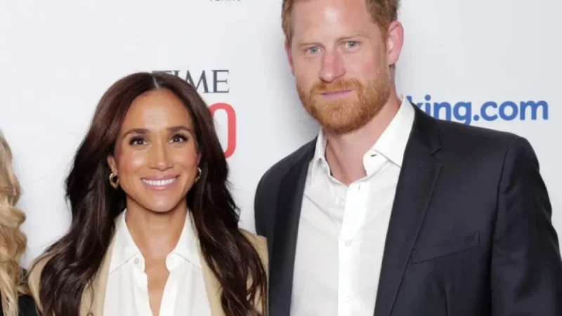 First Look: Meghan Markle and Prince Harry Reveal Daughter Lilibet