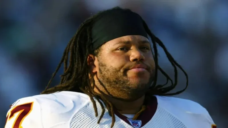 Former NFL Lineman Tre’ Johnson Passes Away at 54 on Vacation