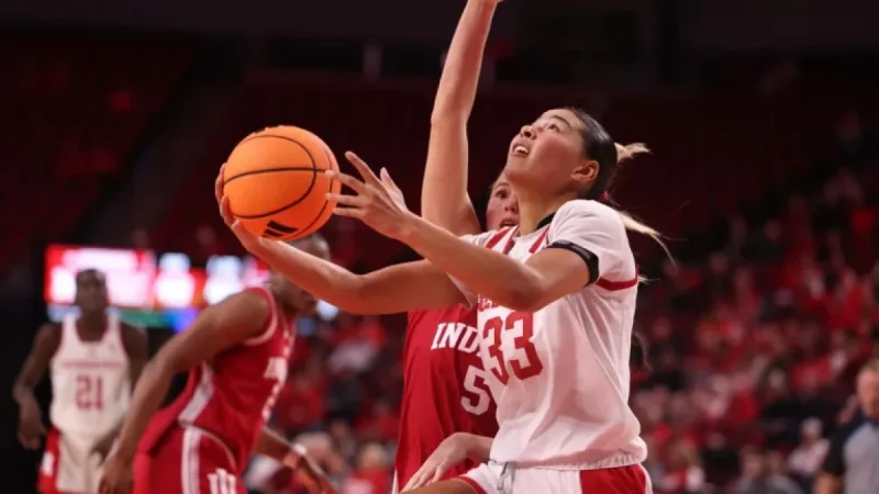 Huskers Aim to Split Series with No. 15 Hawkeyes
