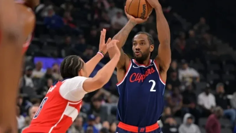 L.A. Notes: Leonard, Knecht, Highsmith Shine; Giannis, Doncic, Kleber Updates