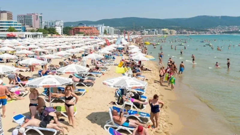Sunny Town Emerges as ‘New Benidorm’ with Affordable Pints, 24-Hour Clubs