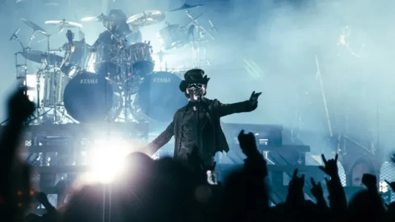 Ghost’s Vancouver Valentine Show Highlighted Commitment Lessons