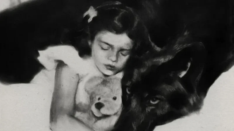 Review of Lana Del Rey’s “White Feather Hawk Tail Deer Hunter” Track