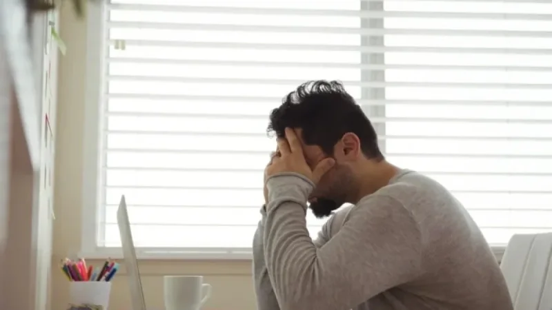 Silent Burnout: “Quiet Cracking” Emerges in Czech Republic