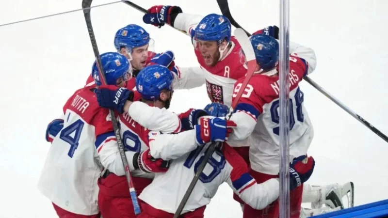 Czechia’s Ondrej Palat Scores Amid Six-Men Error Against Canada