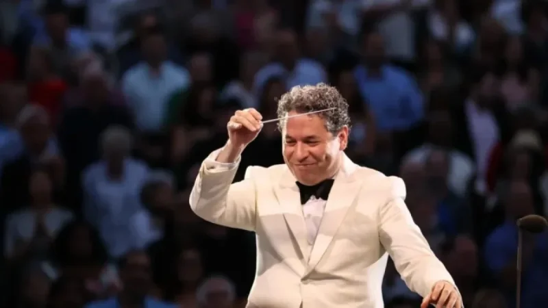 Gustavo Dudamel’s Farewell Love Letter to L.A. at Hollywood Bowl