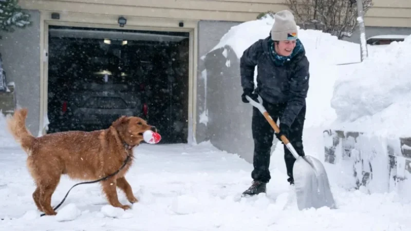 Twin Cities Face Challenging Commute After North Shore’s 3-Foot Snowstorm