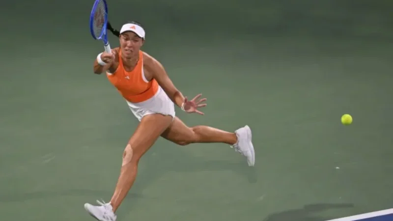 Pegula Overcomes Deficits to Defeat Anisimova, Reaches Dubai Final