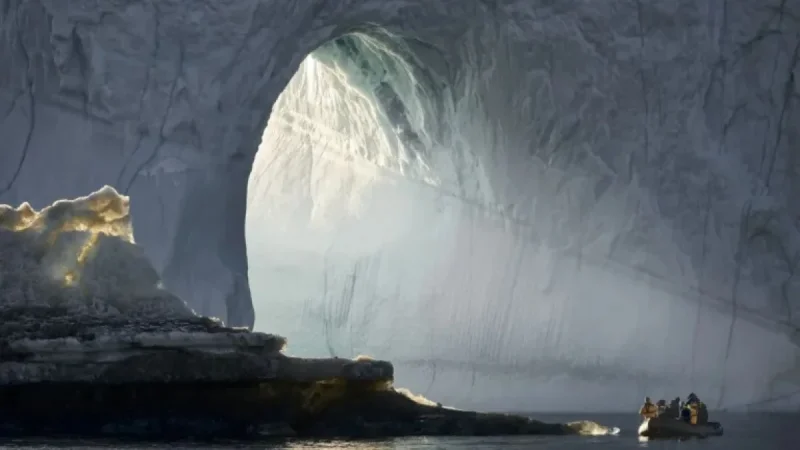 Greenland’s Ice Moves Like Molten Rock: A Geological Anomaly