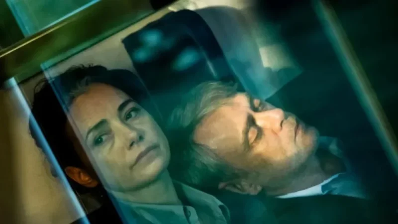 “Yellow Letters Triumphs with Golden Bear at Berlin Film Festival”