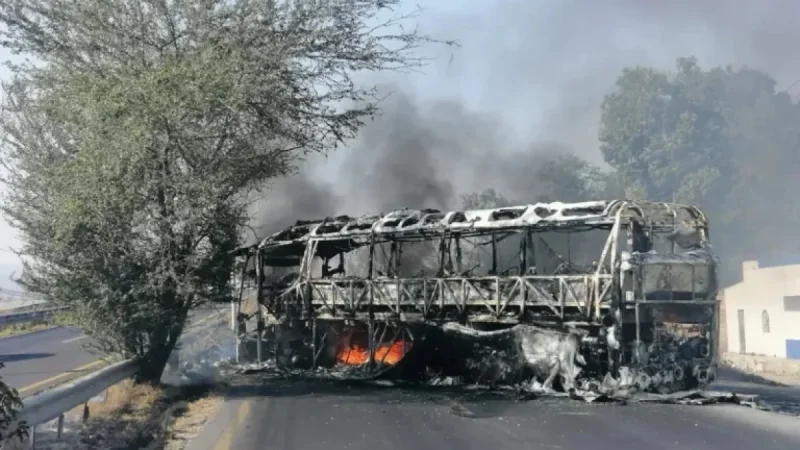 Clashes and Blockades Erupt in Jalisco Impacting Four States