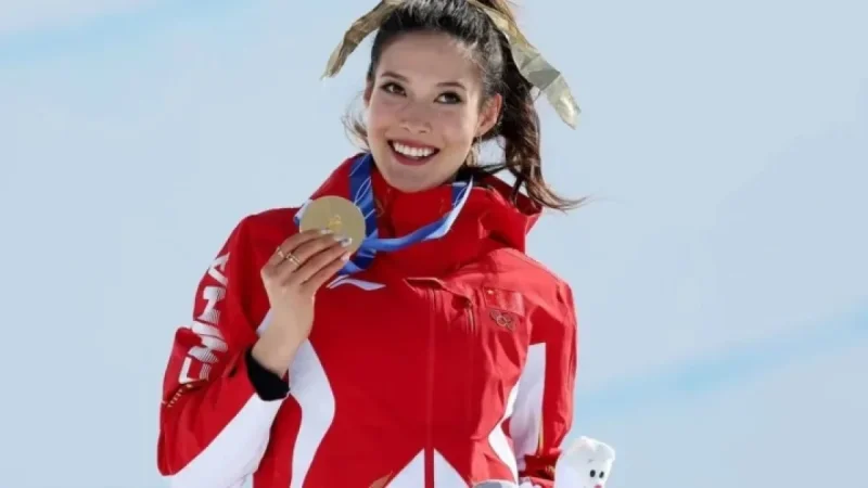 Eileen Gu Defends Gold in 2026 Winter Olympics Freeski Halfpipe; Closing Ceremony Today