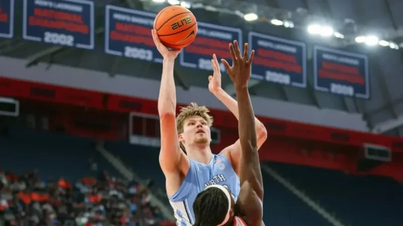 MBB Triumphs Over Syracuse with 77-64 Victory