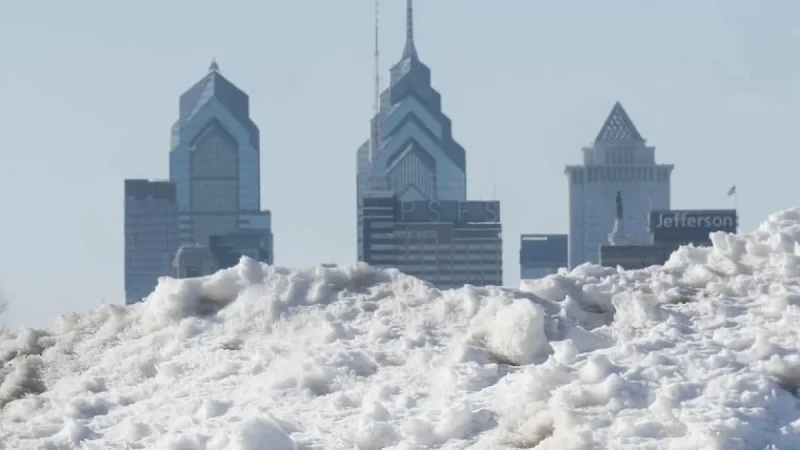 Philadelphia Braces for Over a Foot of Snow Sunday to Monday