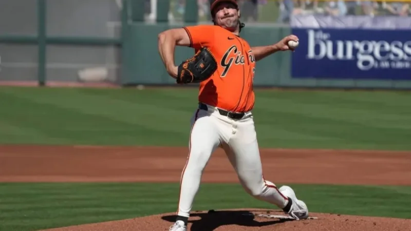 Giants Execute Unusual Triple Play Amid Fire Alarms and Base Running Errors