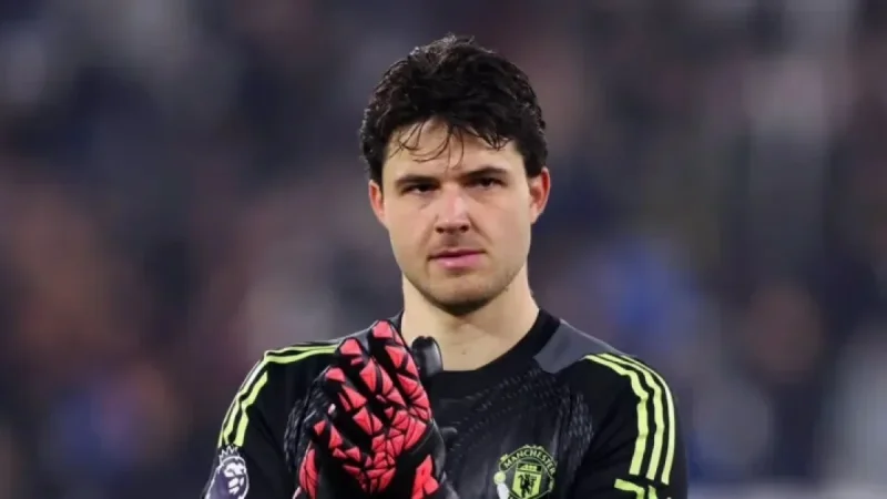Man Utd Legend Discusses Return, Shares Senne Lammens Review